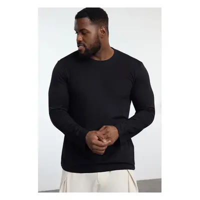 Trendyol Black Plus Size Slim/Slim Cut Crew Neck Basic T-shirt