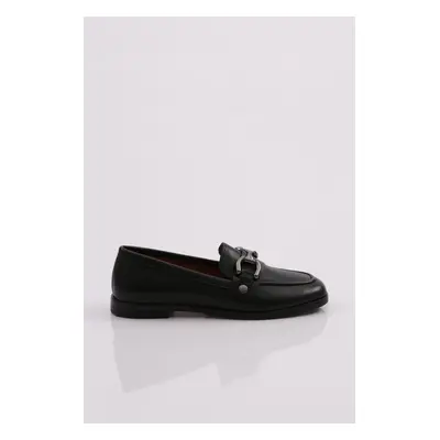 DGN Kadi Loafer Shoes