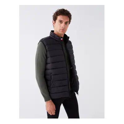 LC Waikiki Standard Mold Stand Collar Men's Puffer Vest