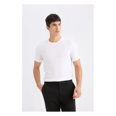 DEFACTO Slim Fit Slim Cut Crew Neck Basic Plain Short Sleeve T-Shirt