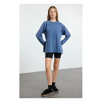 Trendyol Indigo*001 Oversize/Wide Pattern Washed Slit Detailed Polar Fleece Knitted Sweatshirt