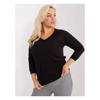 Dámská černá halenka plus size s nášivkou