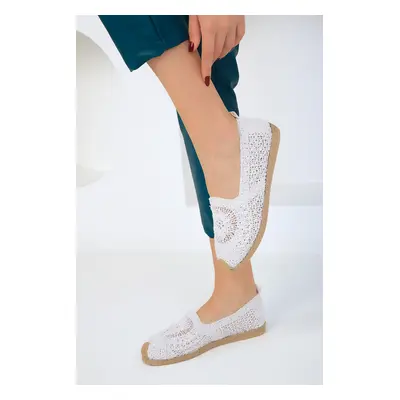 Soho White Women's Flats