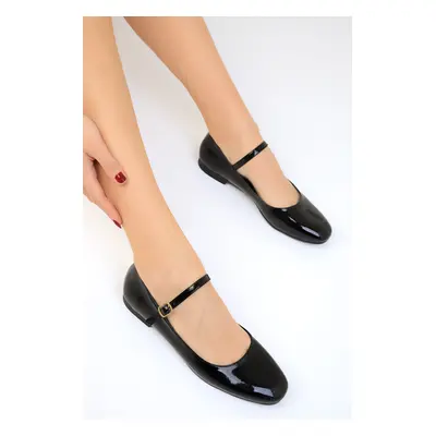 Soho Black Patent Leather Women's Flats