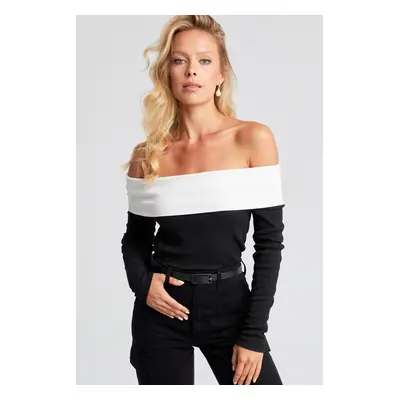 Cool & Sexy Women's Black and White Madonna Collar Camisole Blouse