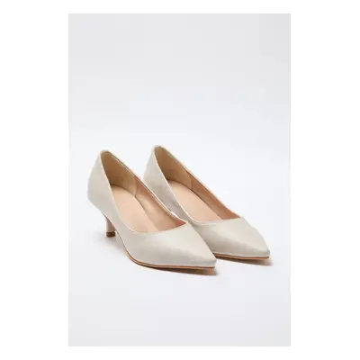 Trendyol Beige Pointed Toe Women's Classic Kitten Heel Shoes