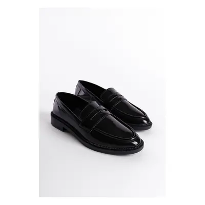 Capone Outfitters Loafer Shoes