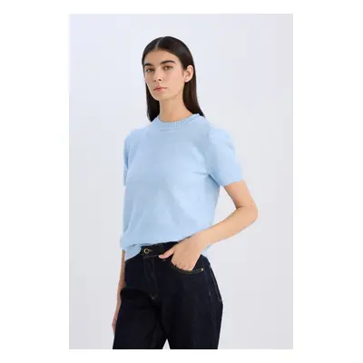 DEFACTO Regular Fit Crew Neck Basic Plain Knitwear Short Sleeve T-Shirt Sweater