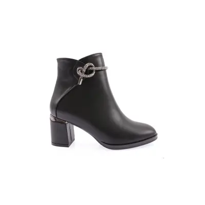 DGN Women's Siler Stone Heeled Boots with Threads and Zippers at the Side.