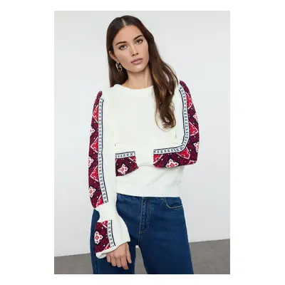 Trendyol Ecru Embroidery Patterned Knitwear Sweater