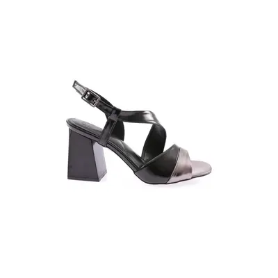 DGN 888-23Y Women's Cross-Blade Heeled Sandals