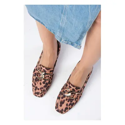 Mio Gusto Carolyn Women's Leopard Print Flat Heeled Fabric Shoes with Buckle Accessories.