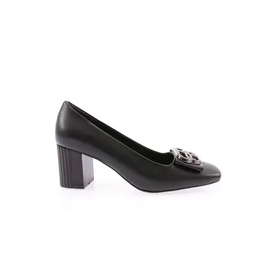 DGN K670 Women's Heeled Shoes with Iron Accessories.