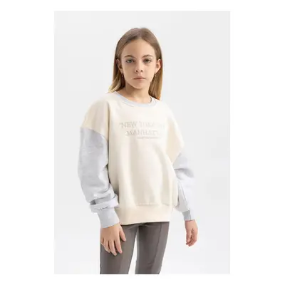 DEFACTO Girl's Printed Crew Neck Thick Sweatshirt with Soft Furry Inside