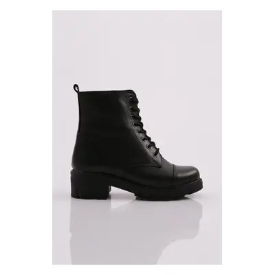 DGN Madrid-03k Women's 22k Lace Up Boots Black