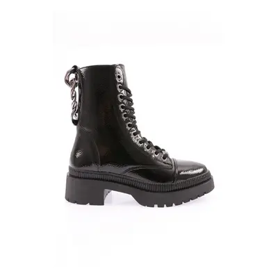 DGN K9012 Women's Thick Chain Accessory Boots Black Wrinkled Patent Leather