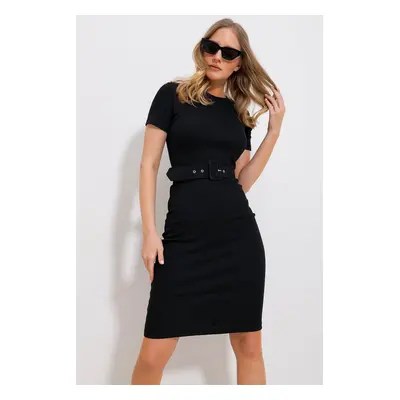 Trend Alaçatı Stili Women's Black Crew Neck Belted Short Sleeve Camisole Dress