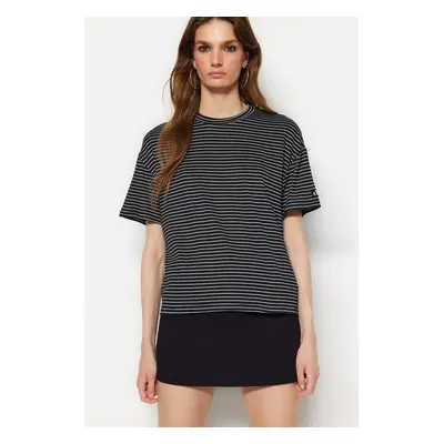 Trendyol Black and White Striped Relaxed/Wide Comfortable Cut, Crew Neck Knitted T-Shirt