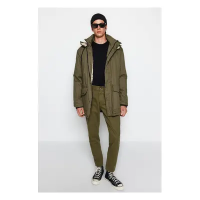 Zimní kabát Trendyol Khaki Regular Fit Gabardine Parka