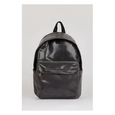 DEFACTO Men's Faux Leather Backpack