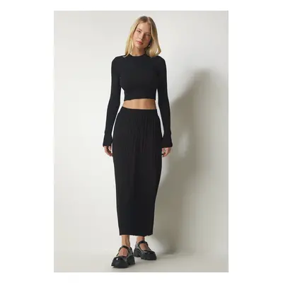 Happiness İstanbul Women's Black Ribbed Knitwear Crop Skirt Suit