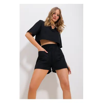 Trend Alaçatı Stili Women's Black Polo Neck Crop Blouse And Shorts Woven Bottom Top Set