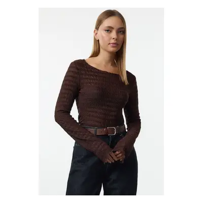 Trendyol Brown Fitted/Body-Smoothing Textured Tulle Flexible Knit Blouse