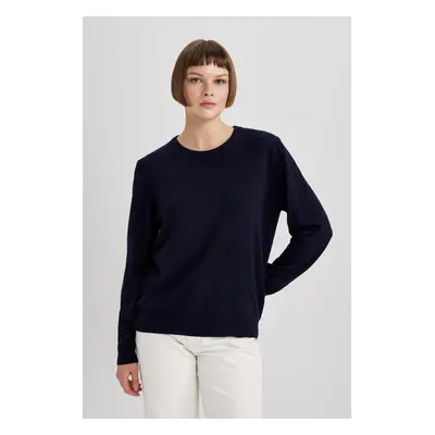 DEFACTO Regular Fit V Neck Premium Soft Wool Textured Knitwear Sweater