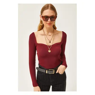 Olalook Women's Burgundy Kiss Collar Crop Knitwear Blouse