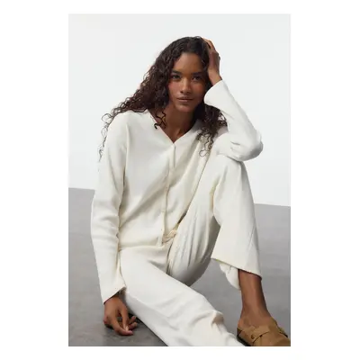 Trendyol Ecru Brushed Soft Ribbed Cardigan Knitted Pajama Set