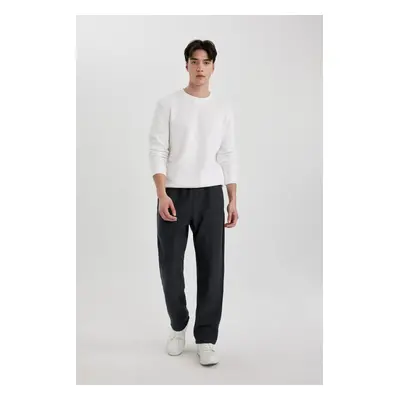 DEFACTO Oversize Fit Wide Mold Pocket Straight Leg Sweatpants