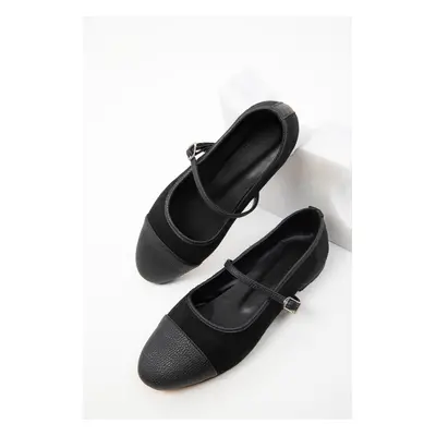 Soho Women's Black Ballerinas