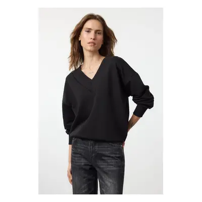 Trendyol Black Oversize/Wide Fit Thick V-neck Knitted Sweatshirt