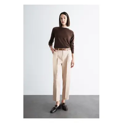 DEFACTO Carrot Fit High Waist Skinny Leg Pleated Basic Straight Short Leg Belted Classic Trouser