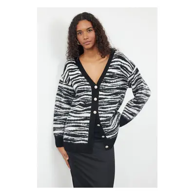 Trendyol Black Soft Texture Zebra Patterned Knitwear Cardigan