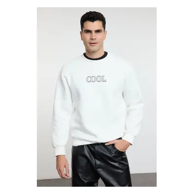 Trendyol White Regular Cut Puffy Text Printed Inside Polar Fleece Sweatshirt