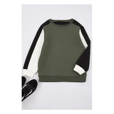 Trendyol Khaki Boy Color Block Knitted Sweatshirt