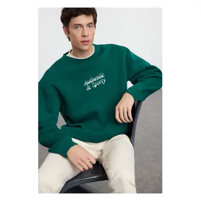 Trendyol Emerald Green Oversize/Wide Cut Authentic&Sporty Embroidered Fleece Sweatshirt