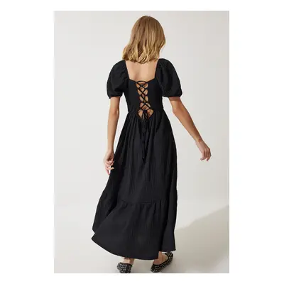 Happiness İstanbul Women's Black Heart Collar Textured Summer Knitted Dress