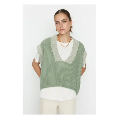 Trendyol Mint Wide Fit Soft Textured Color Block Knitwear Sweater