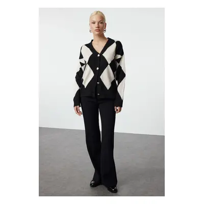 Trendyol Black Soft Texture Knitted Cardigan