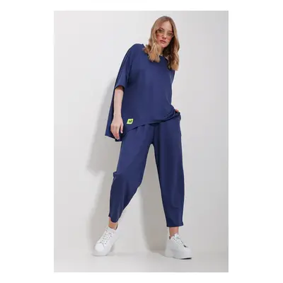 Trend Alaçatı Stili Women's Indigo Crew Neck Asymmetric Cut Coated Blouse And Trousers Suit