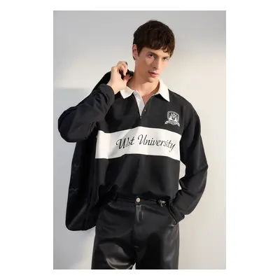 Trendyol Black Premium Oversize/Wide Cut Embroidery and Print Detailed Polo Neck Sweatshirt