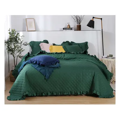 Edoti Quilted bedspread Ruffy