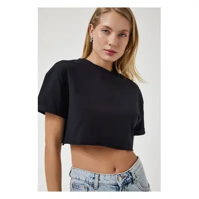 Happiness İstanbul Women's Black Crew Neck Basic Crop Knitted T-Shirt