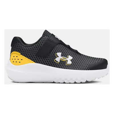 Under Armour Chlapecké boty UA BINF Surge AC - Kluci