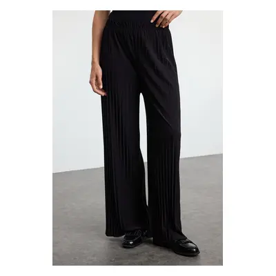 Trendyol Black Straight Pleated Flexible Knitted Trousers