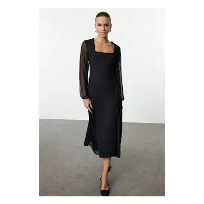 Trendyol Black A-Line Pleated Detailed Maxi Woven Dress