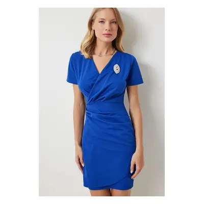 Happiness İstanbul Women's Blue Brooch Wrap Collar Mini Woven Dress