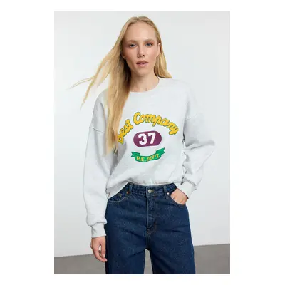 Trendyol Ecru Slogan Printed Regular/Normal Pattern Knitted Sweatshirt